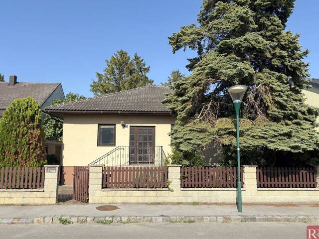 Immobilie in Prellenkirchen - Gepflegter, vollunterkellerter Bungalow mit großem Garten in ruhiger Siedlungslage - Bild 0