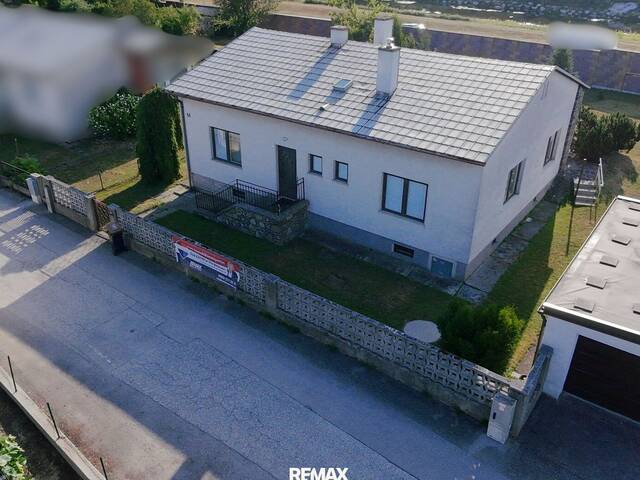 Immobilie in Wilhelmsburg - Gemütlicher Bungalow mit großem Garten und Terrasse in Wilhelmsburg - Bild 0
