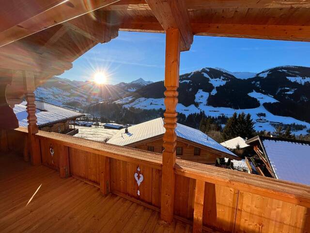 Immobilie in Alpbach - Dachgeschosswohnung mit freiem Bergblick - Bild 0