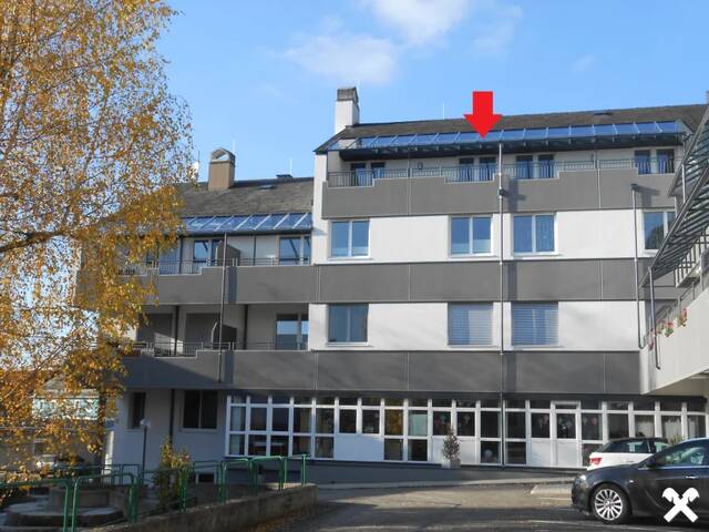 Immobilie in Ostermiething - Über den Dächern zuhause: Gemütliche 4-Zimmer-Wohnung mit Lift - Bild 1