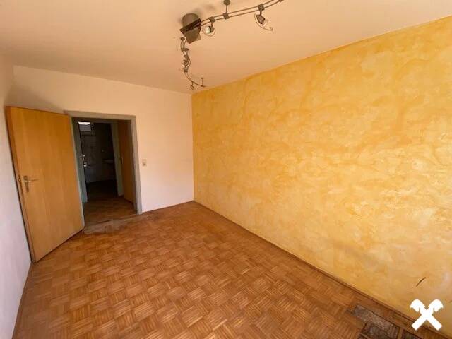 Immobilie in Telfs - Sanierungsbedürftige 3-Zimmer-Wohnung mit Potenzial in Telfs - Bild 3