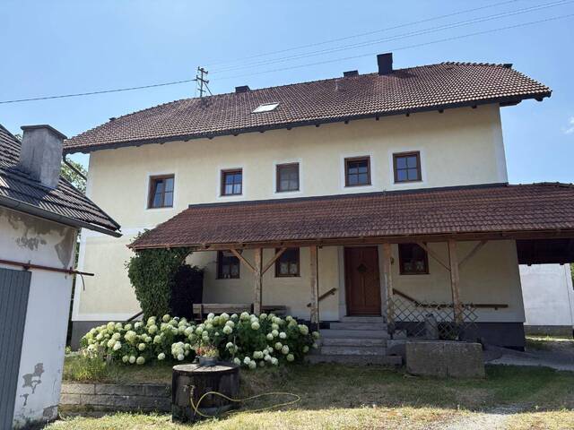 Immobilie in Kematen am Innbach - Wohnhaus inkl. Pool, Stall-, Nebengebäude und ca. 2,2 ha landw. Nutzgrund - Bild 0