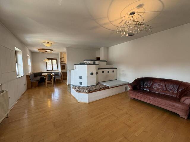 Immobilie in Kematen am Innbach - Wohnhaus inkl. Pool, Stall-, Nebengebäude und ca. 2,2 ha landw. Nutzgrund - Bild 4
