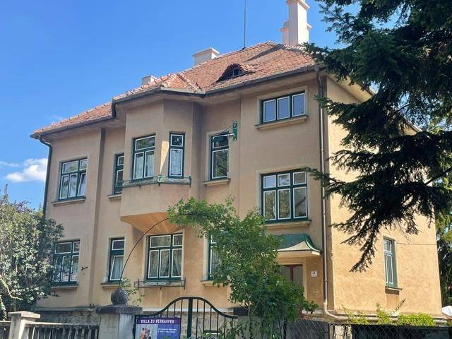 Immobilie in Haugsdorf - PROVISIONSFREIE Villa für 2-Generationen, Wohnen und Arbeiten oder Vermietung – in absoluter Grün-/Ruhelage - Bild 0