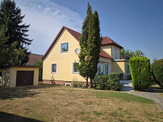 Immobilie in Asperhofen - SCHÖNES, GERÄUMIGES EINFAMILIENHAUS MIT EBENEN GRUNDSTÜCK - Bild 2