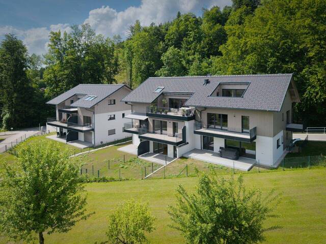 Immobilie in Steinbach am Attersee - Traumhafte Penthousewohnung mit Attersee-Blick: Erstbezug mit Balkon und Terrasse! - Bild 0