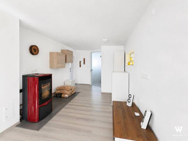 Immobilie in Hardegg - Naturidylle direkt an der Thaya – liebevoll saniertes Freizeithaus in Ruhelage in Hardegg | Nutzfläche ca. 50,84 m2 | Terrasse - Bild 3