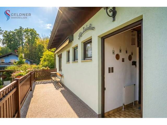 Immobilie in Ritzing - Ruhig gelegenes, gemütliches, sofort beziehbares Einfamilienhaus mit Terrasse, Kamin, Doppel-Garage und separatem Carport in Ritzing - Bild 4