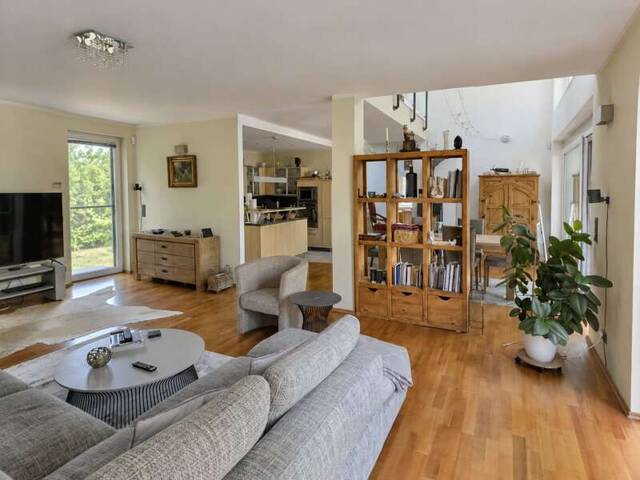 Immobilie in Sommerein - Modernes Wohlfühlparadies mit Pool in ruhiger Lage - Bild 3