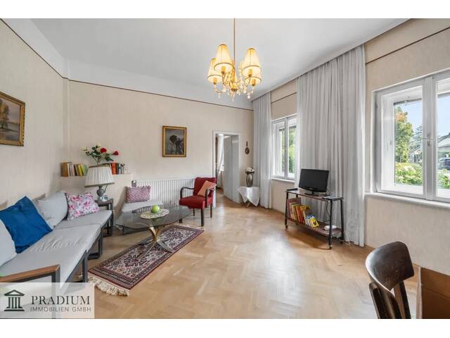 Immobilie in Teesdorf - Charmantes Haus aus der Jahrhundertwende - 142 m² Haupthaus | 93 m² Nebengebäude - Bild 3
