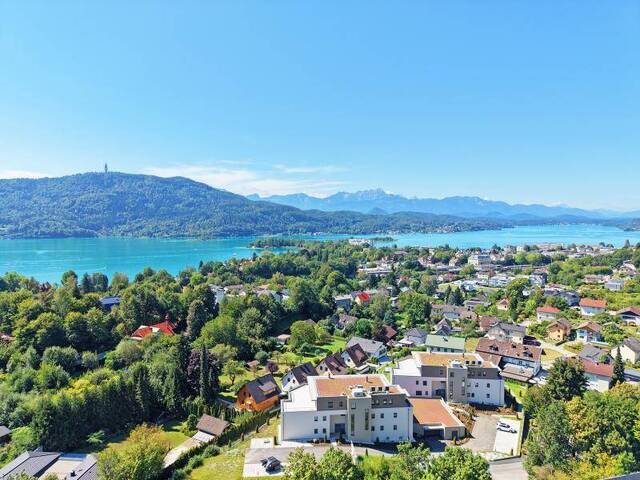 Immobilie in Pörtschach am Wörther See - Seeblick-Gartenwohnung mit Infinity-Pool am Wörthersee - Bild 1