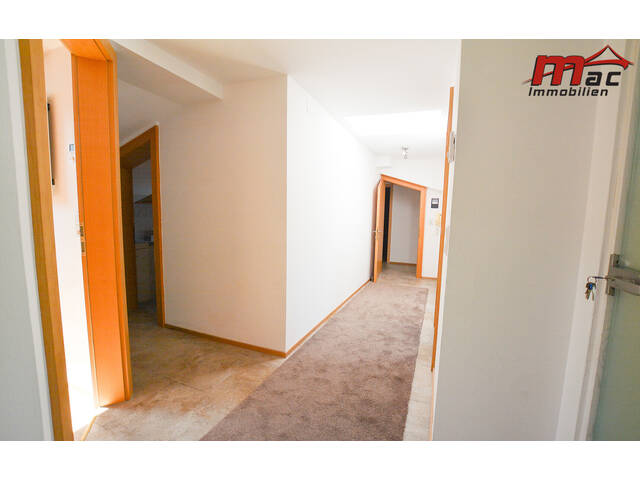 Immobilie in Ludesch - Attraktive Dachgeschoss-Wohnung hochwertig ausgebaut - Bild 3