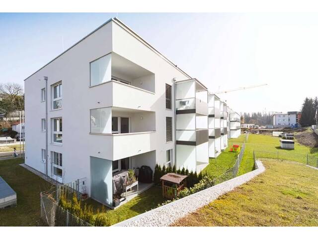 Immobilie in Eberstalzell - 4-Zimmer-Wohnung in Eberstalzell mit Balkon und 2 Garagenplätzen - Bild 2
