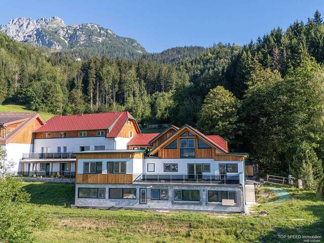 Immobilie in Gröbming - 131,28m² Voll möbliertes Premium-Anlage-Apartment über zwei Etagen und XXL-Südterrasse - Bild 1