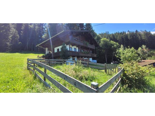 Immobilie in Reith im Alpbachtal - Einmalige Alleinlage! Hochwertiges Einfamilienhaus im Tiroler Stil auf über 900qm Grundstücksfläche. - Bild 0