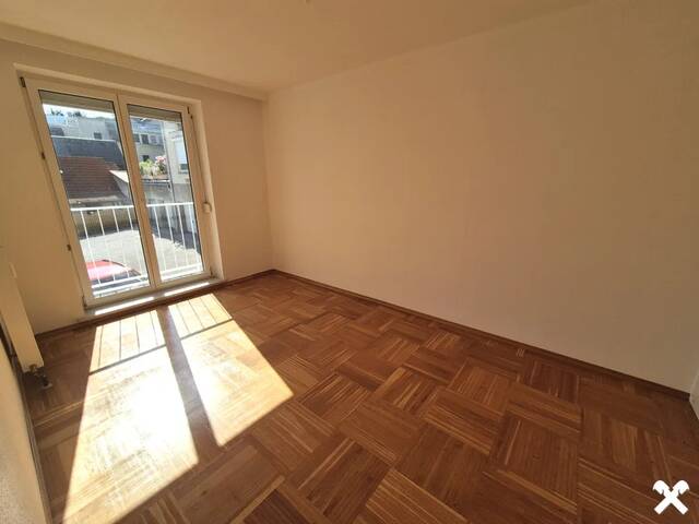 Immobilie in Klosterneuburg - LICHTDURCHFLUTETE RUHIG GELEGENE 3 ZIMMER WOHNUNG IN WEIDLING - Bild 3