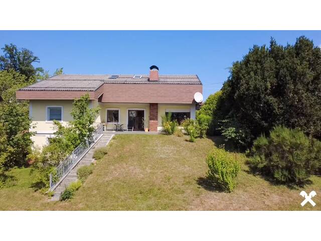 Immobilie in Asberg - Seltene Gelegenheit in Lichtenberg: 2.168 m² Grund mit Einfamilienhaus - Bild 1