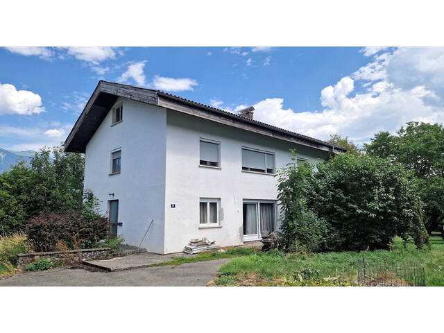 Immobilie in Nenzing - Zweifamilienhaus mit Renovierungsbedarf zu verkaufen - Bild 0
