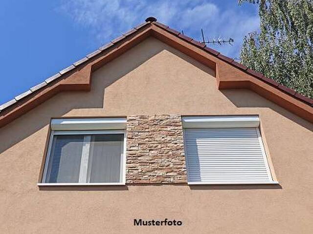 Immobilie in Kalsdorf bei Graz - Geräumiges Einfamilienhaus mit ausgebautem Dachgeschoss und vielseitigem Nebengelass - Bild 0