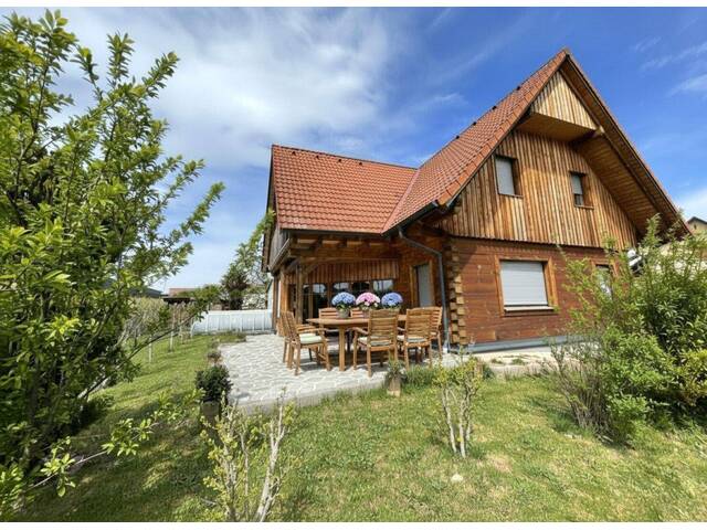 Immobilie in Obervogau - Obervogau - Charmantes Einfamilienhaus mit 4 Zimmern und einem 2ten kleinen Haus sowie Doppelcarport - vielseitig verwendbar! - Bild 0