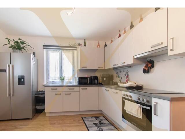 Immobilie in Steyr - Modernisierte Wohnung mit 3 Zimmern in grüner Lage von Steyr zu verkaufen! - Bild 0