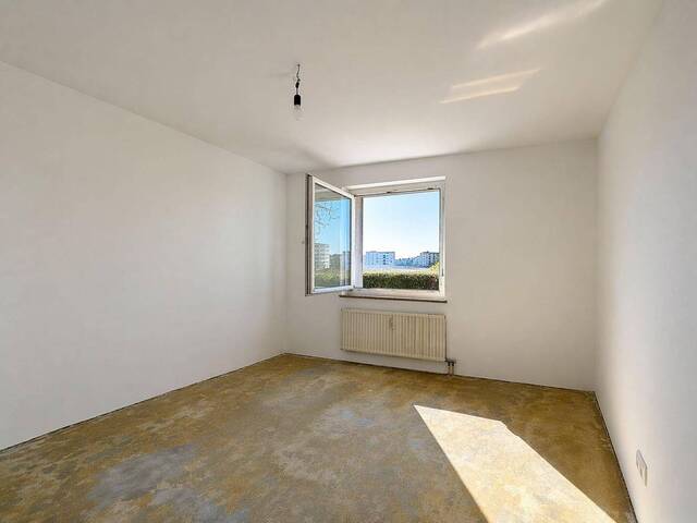 Immobilie in Leonding - Gemütliche Erdgeschosswohnung mit Balkon, Parkplatz & Keller! - Besichtigungstermine finden am 27.08.2026 statt. - Bild 3
