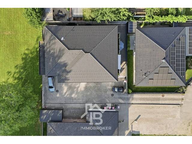Immobilie in Munderfing - Attraktives Zinshaus in Munderfing mit 4 Wohnungen und 7 Stellplätzen - Bild 3