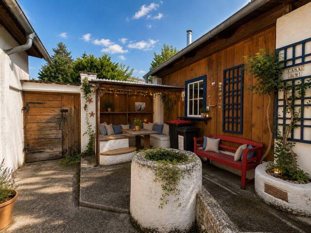 Immobilie in Stillfried - Landhausstil | uneinsehbarer Innenhof u. überdachte Pergola | romantischer Garten | Schwedenofen | freistehende Badewanne - Bild 0