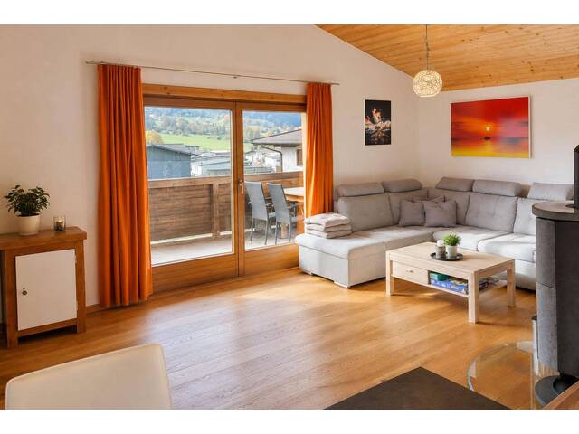 Immobilie in Brixen im Thale - Charmantes Haus in Sonnenlage nahe der Skipiste in Brixen im Thale - Bild 4