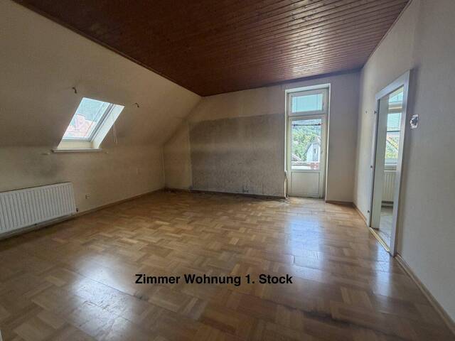 Immobilie in Gloggnitz - Paket bestehend aus 2 Wohnungen + Souterrainräumlichkeiten + Nebenräume (ca. 177m² Nutzfläche) und 141m² Eigengarten - sanierungsbedürftig - Bild 4