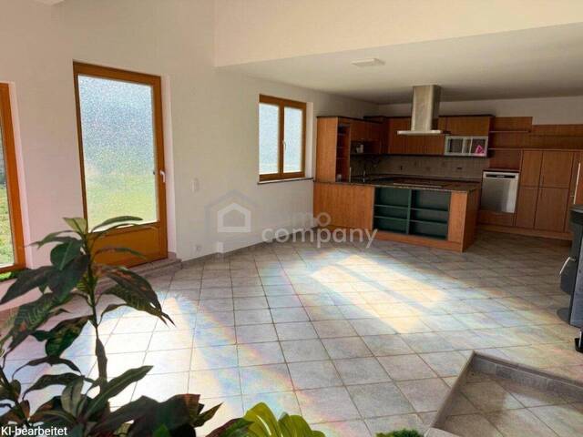 Immobilie in Edelstal - Zwei Einfamilienhäuser auf 2.172 m² Baugrund – vielseitiges Wohnen nahe Bratislava - Bild 1