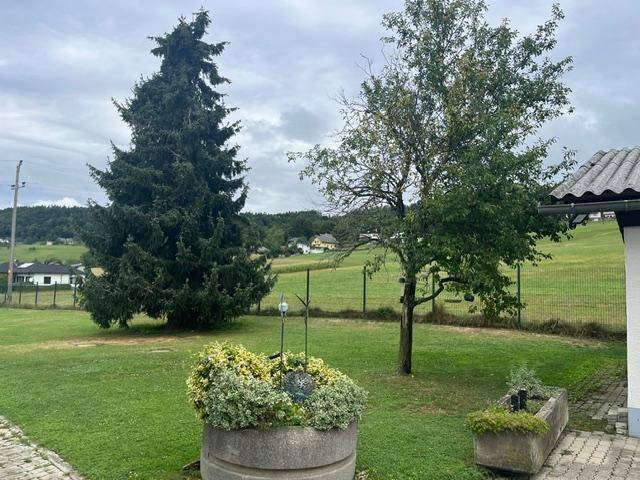 Immobilie in Ludmannsdorf - Ehemalige Gästepension mit traumhaften Blick auf die Karawanken - wenige Kilometer von Velden am Wörthersee entfernt - Bild 3
