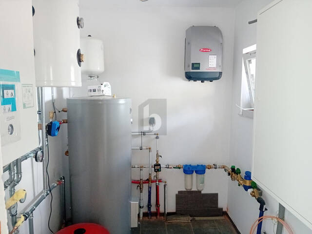 Immobilie in Nestelbach bei Graz - MODERNES DOPPELHAUS IN RUHIGER SONNENLAGE MIT PV-ANLAGE UND CARPORT - Bild 2