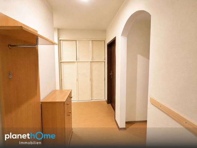 Immobilie in Henndorf am Wallersee - Charmante 2-Zimmer-Wohnung in Henndorf mit vielseitigem Potenzial - Bild 2