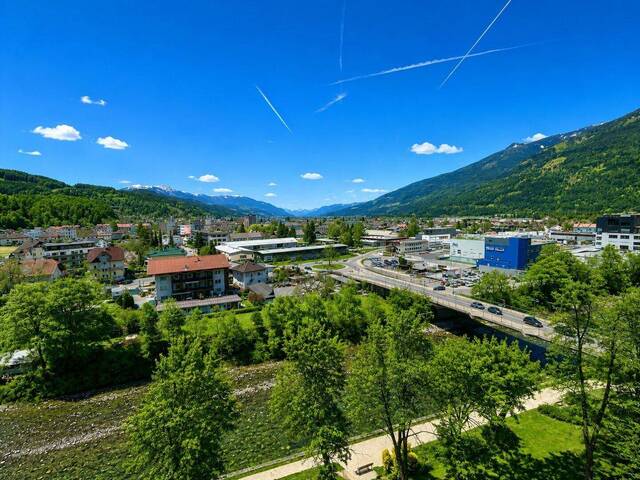 Immobilie in Spittal an der Drau - WOHNGLÜCK ÜBER DEN DÄCHERN – STADTWOHNUNG MIT WOHLFÜHLFAKTOR - Bild 0