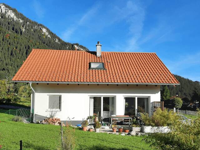 Immobilie in Wängle - Gemütliches Alpenhaus mit Kamin und Garten in Wängle, Tirol (bei Reutte) - Bild 1