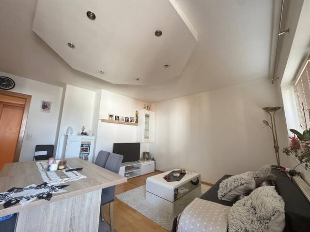 Immobilie in Buch - 4-Zimmer-Wohnung mit Loggia in Buch - Bild 1