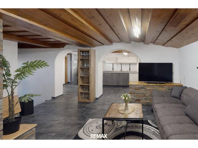 Immobilie in Tarrenz - Neuer Preis!! Großzügige 5-Zimmer-Wohnung mit Terrasse und Kamin in Tarrenz! - Bild 4