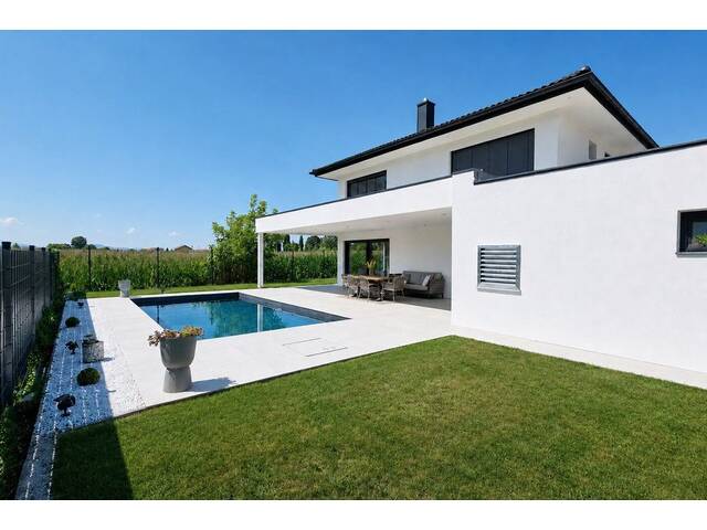 Immobilie in Ebenthal in Kärnten - Hochwertiges Einfamilienhaus mit Pool und Profiküche nahe Klagenfurt - Bild 3