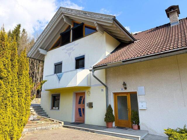 Immobilie in Irschen - DOPPELHAUSHÄLFTE IN KÄRNTEN - RAUMWUNDER IN SONNIGER WALDRANDLAGE IN IRSCHEN/GRÖFELHOF - Bild 0