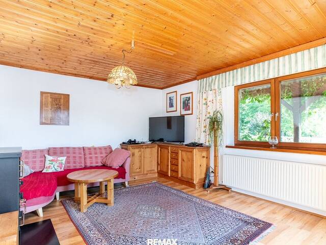 Immobilie in Bad Ischl - Ein- bis Zweifamilienhaus in zentrumsnaher Lage mit beeindruckendem Bergpanorama! - Bild 2