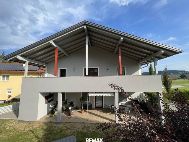 Immobilie in Wernstein am Inn - Mehrfamilienhaus mit Garage/Lager/Büro - Dorfwidmung - Bild 0