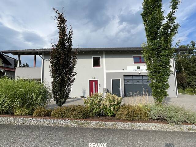 Immobilie in Wernstein am Inn - Mehrfamilienhaus mit Garage/Lager/Büro - Dorfwidmung - Bild 1