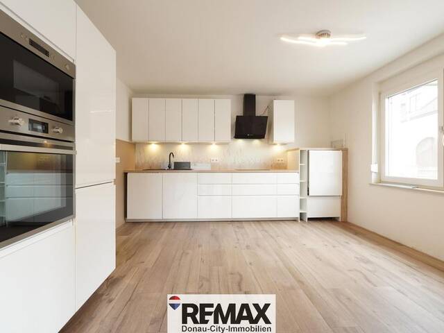 Immobilie in Haslau an der Donau - HAUS STATT WOHNUNG | Garten & Pool | Nur ca. 30 Min. nach Wien - Bild 1