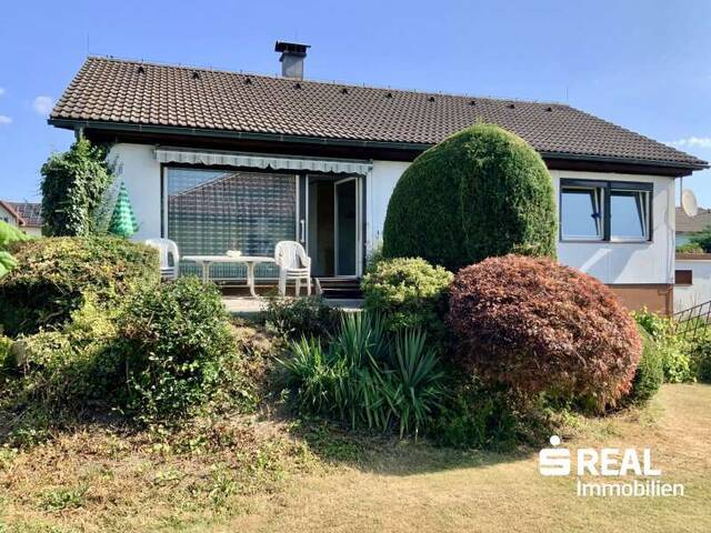 Immobilie in Timelkam - Dornröschen lässt grüßen - unbewohnter Bungalow möchte wachgeküsst werden. - Bild 1