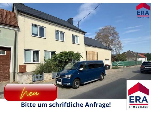 Immobilie in Altlichtenwarth - NEU: Viel Platz für Familie, Hobby und Werkstatt - Einfamilienhaus mit 4 Garagen und neuem Dach - Bild 0
