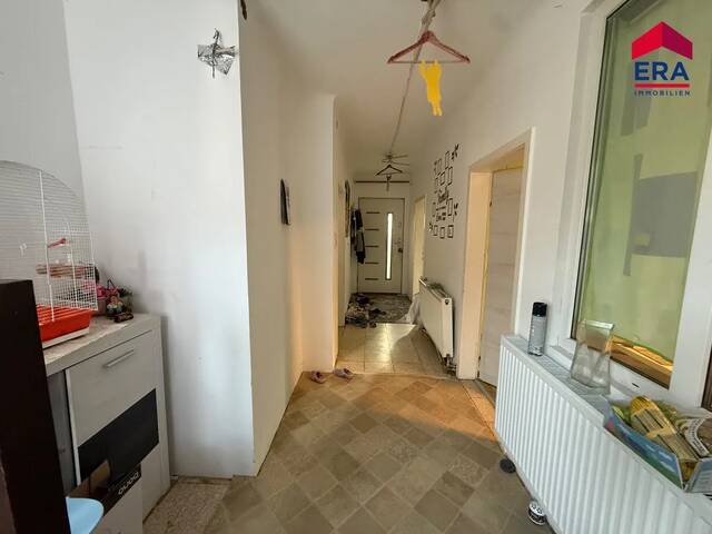 Immobilie in Altlichtenwarth - NEU: Viel Platz für Familie, Hobby und Werkstatt - Einfamilienhaus mit 4 Garagen und neuem Dach - Bild 2
