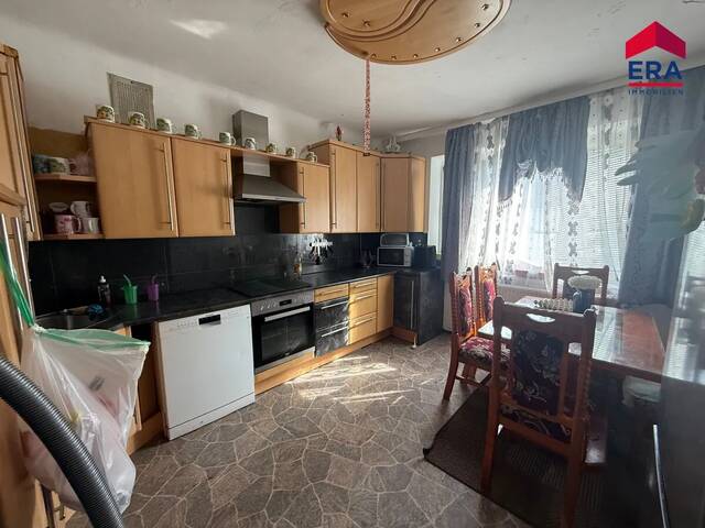 Immobilie in Altlichtenwarth - NEU: Viel Platz für Familie, Hobby und Werkstatt - Einfamilienhaus mit 4 Garagen und neuem Dach - Bild 4
