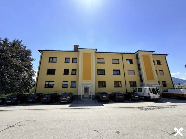 Immobilie in Liezen - Wohnen mit Mehrwert – Zentrale 3-Zimmer-Wohnung mit Garage, großem Keller und sonnigem Balkon in Liezen - Bild 2