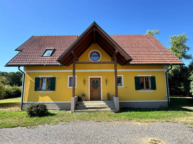 Immobilie in Halbenrain - Charmantes Einfamilienhaus mit ca. 168,33 m² Wohnfläche und großzügigem Grundstück in Halbenrain - Bild 1